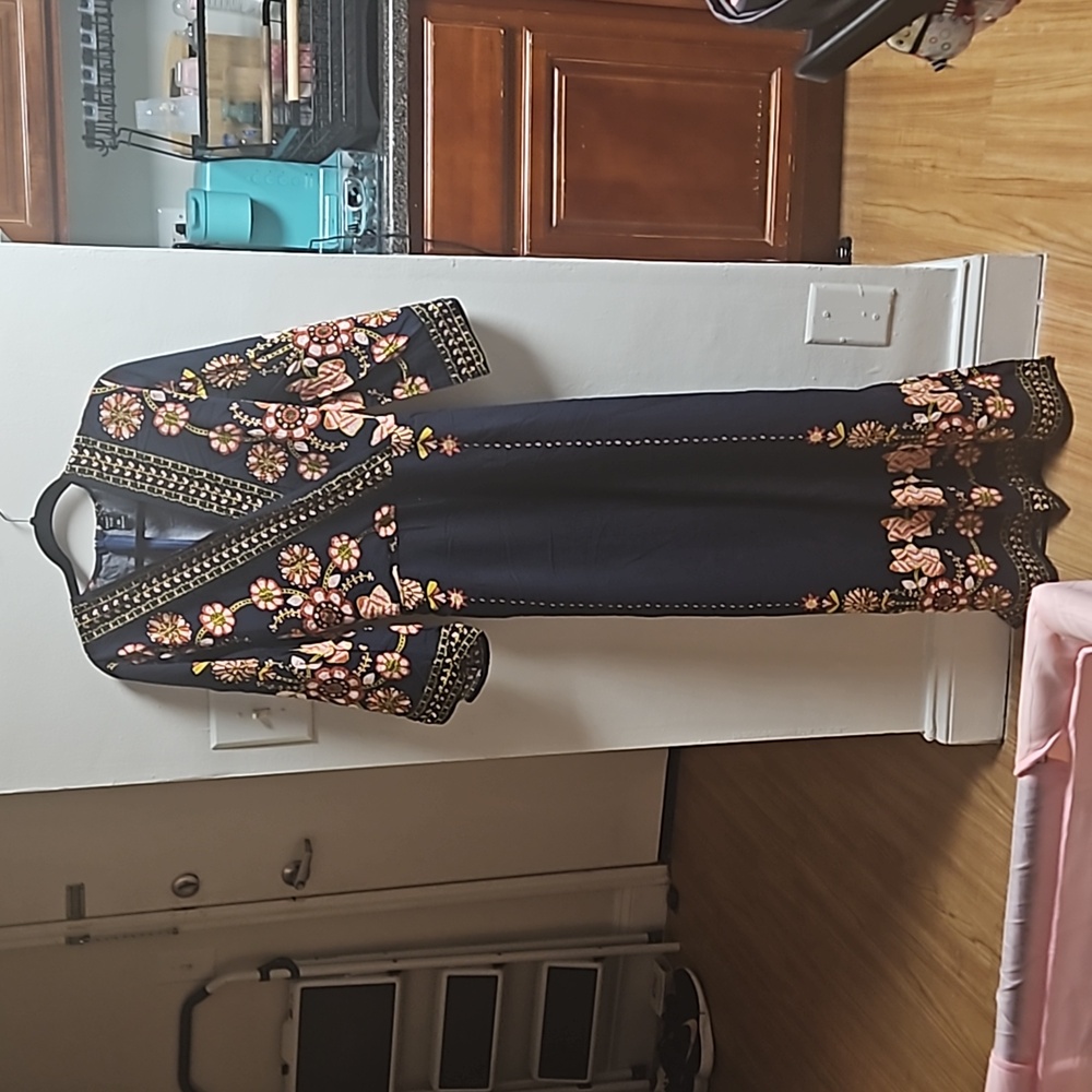 Navy floral pant suit